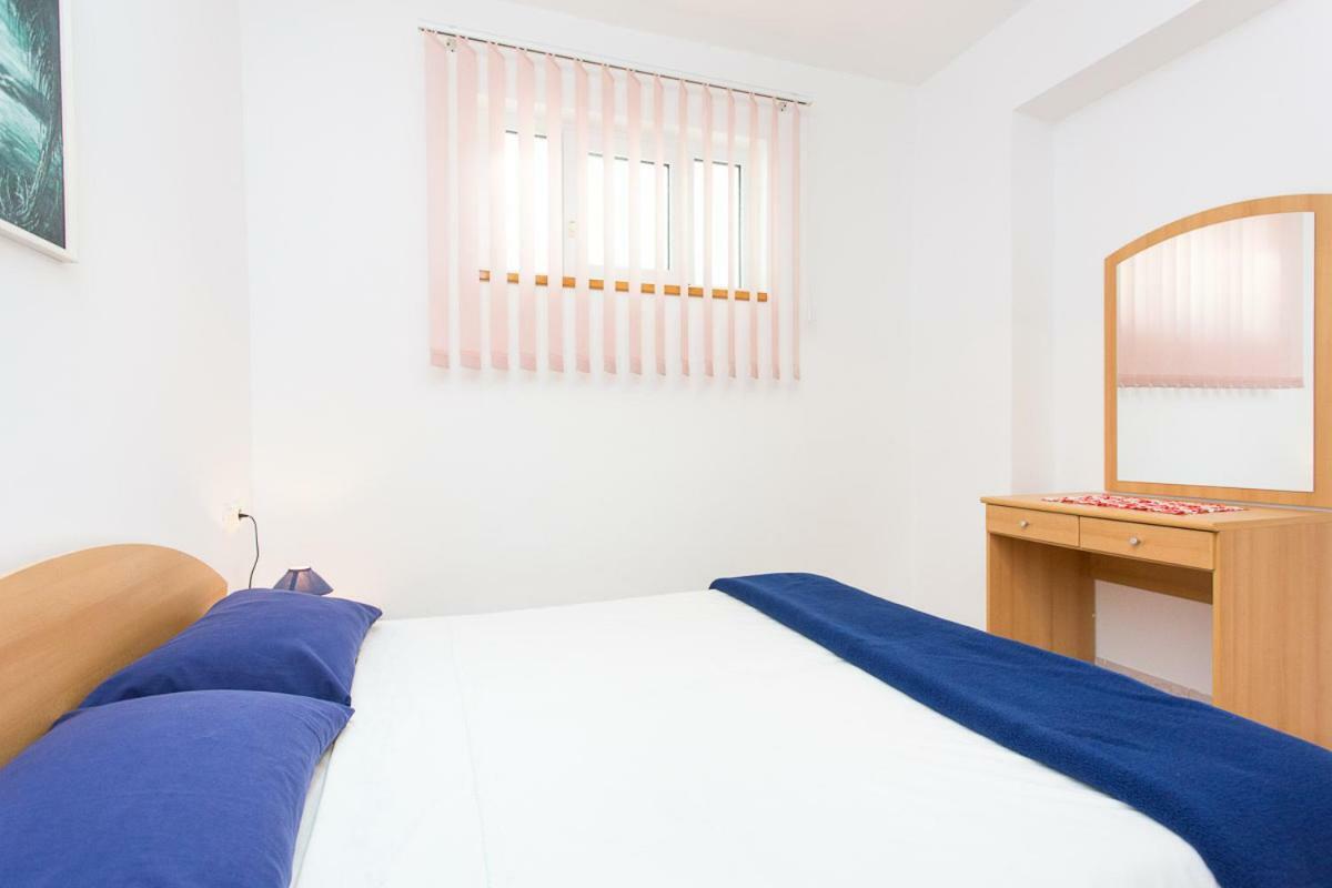2-Bedroom Apartment 300M From Beach In Punat Luaran gambar